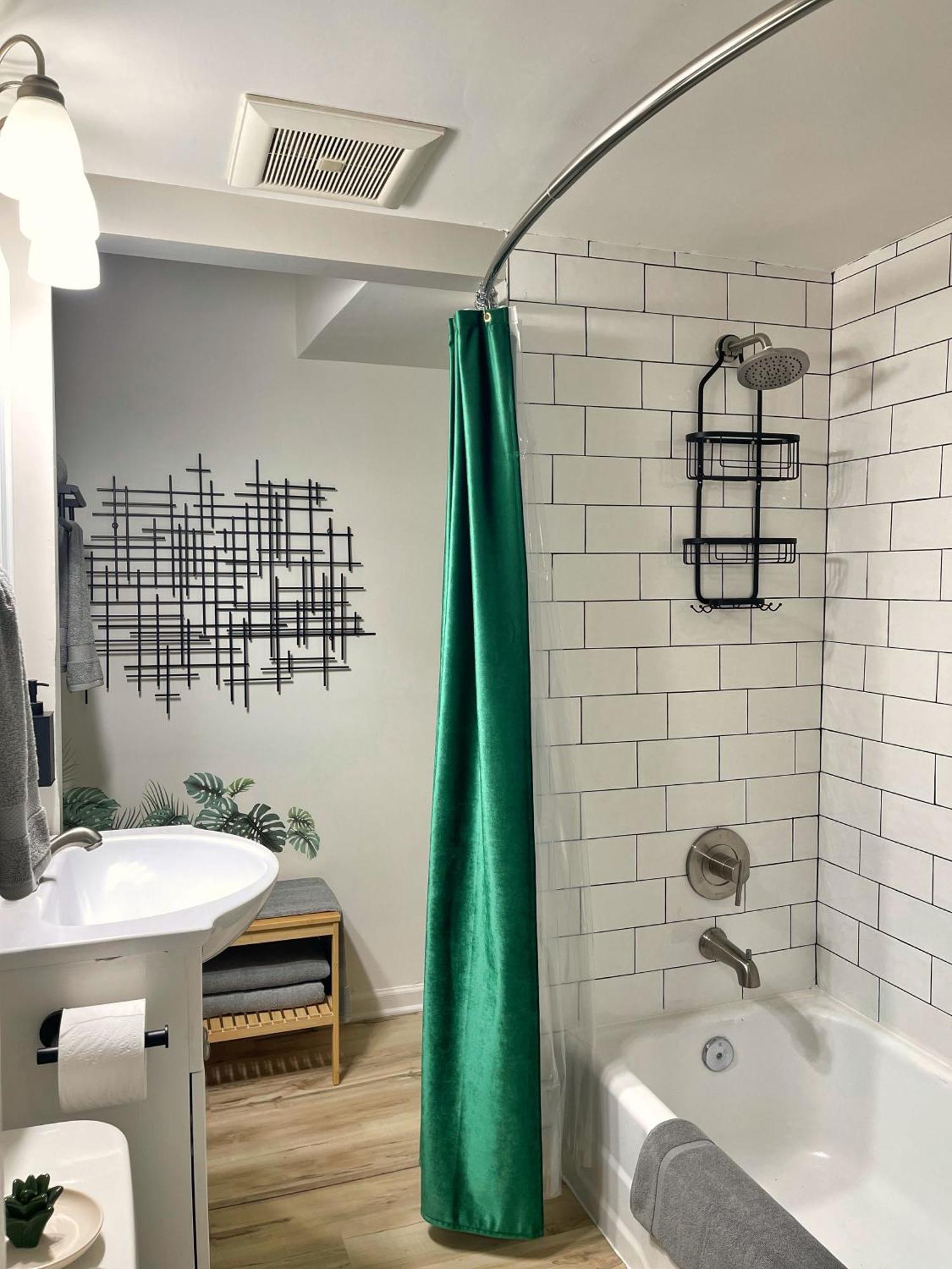 *New* The Cozy Haven, 5 Minutes To Atl Airport Apartment Atlanta Ngoại thất bức ảnh