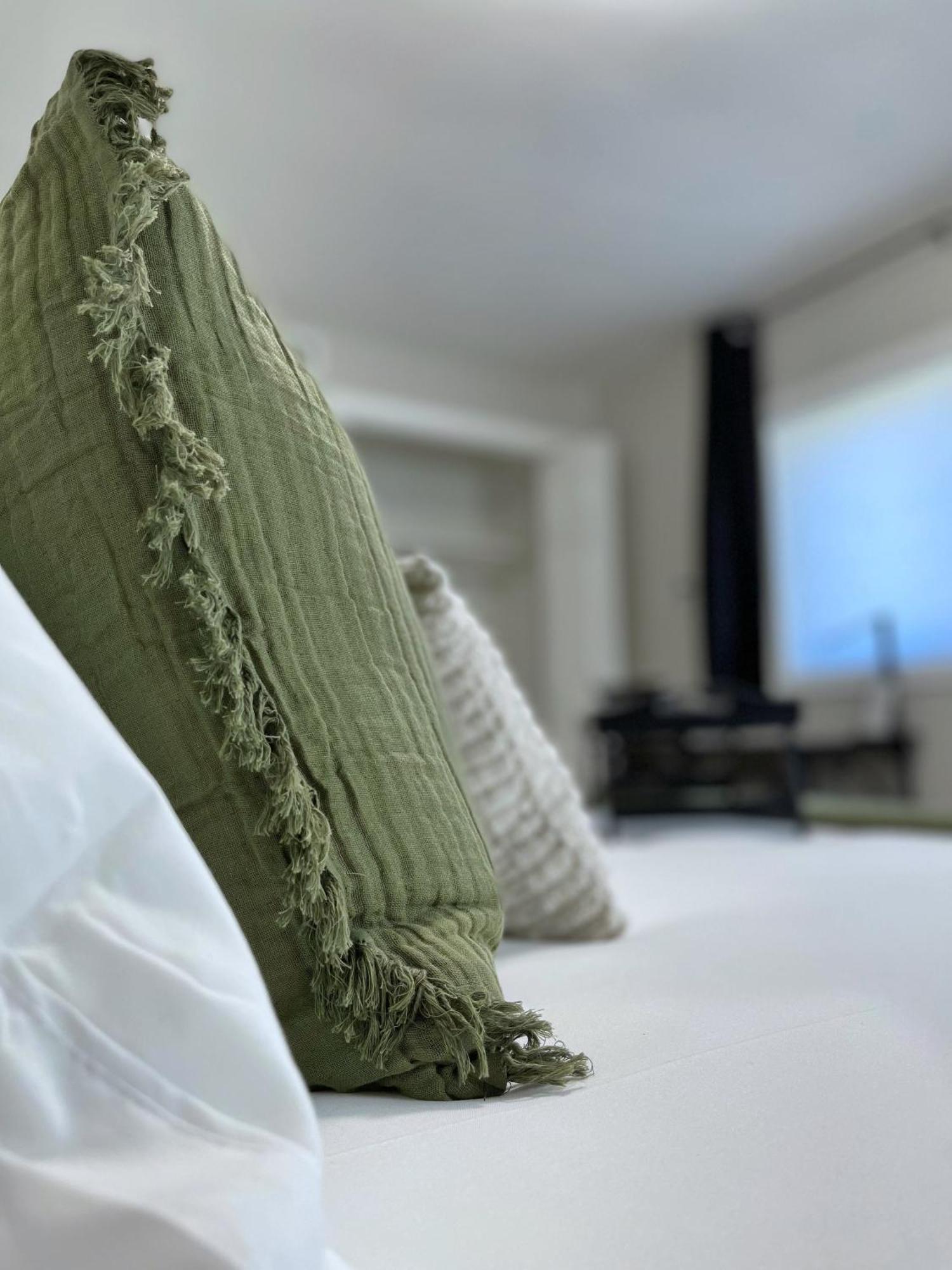 *New* The Cozy Haven, 5 Minutes To Atl Airport Apartment Atlanta Ngoại thất bức ảnh